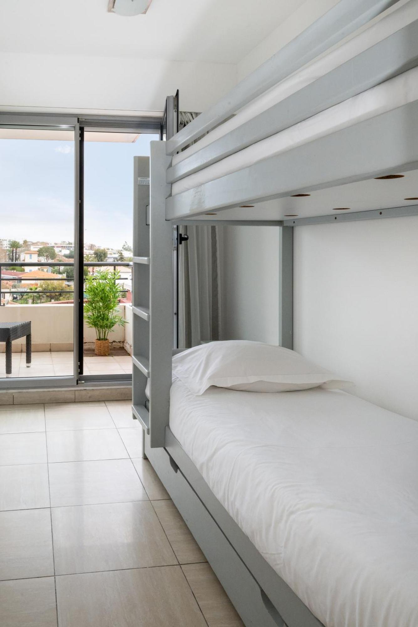 Nemea Appart Hotel Le Lido Cagnes Sur Mer Экстерьер фото